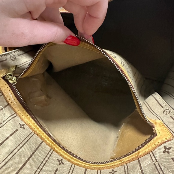 Genuinely Loved Louis Vuitton Neverful GM - Picture 10 of 13